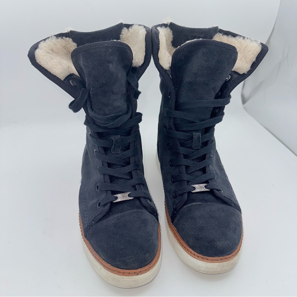 Coach women’s high top sneakers winter boots navy blue genuine shearling shoes 7 - Picture 8 of 10